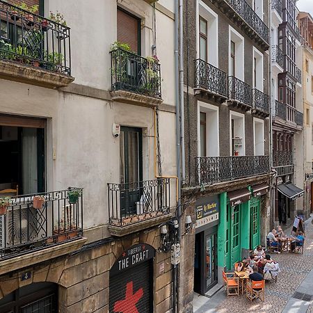 Moderno Y Lujoso En El Historico Casco Viejo Apartment Bilbao Luaran gambar