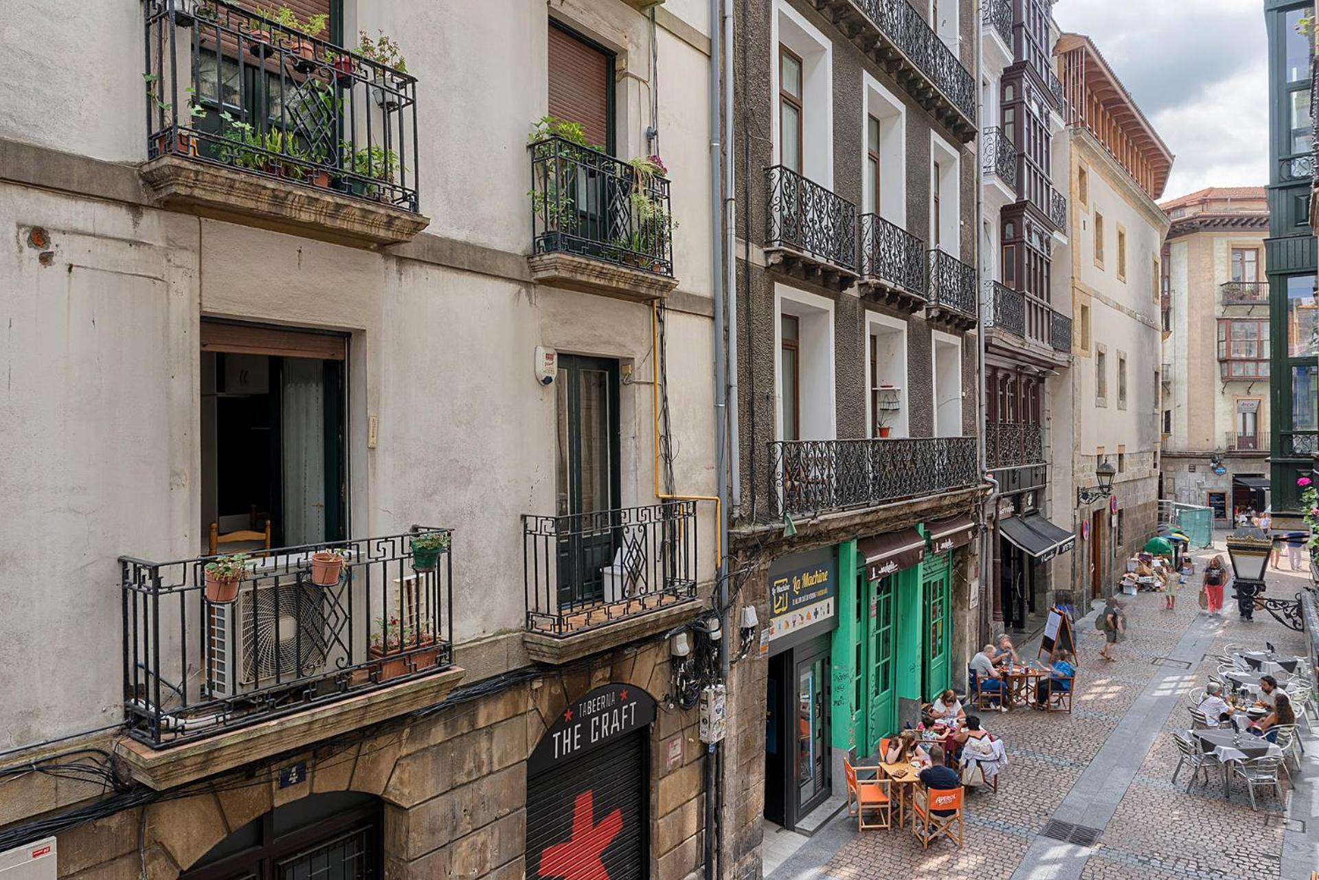 Moderno Y Lujoso En El Historico Casco Viejo Apartment Bilbao Luaran gambar